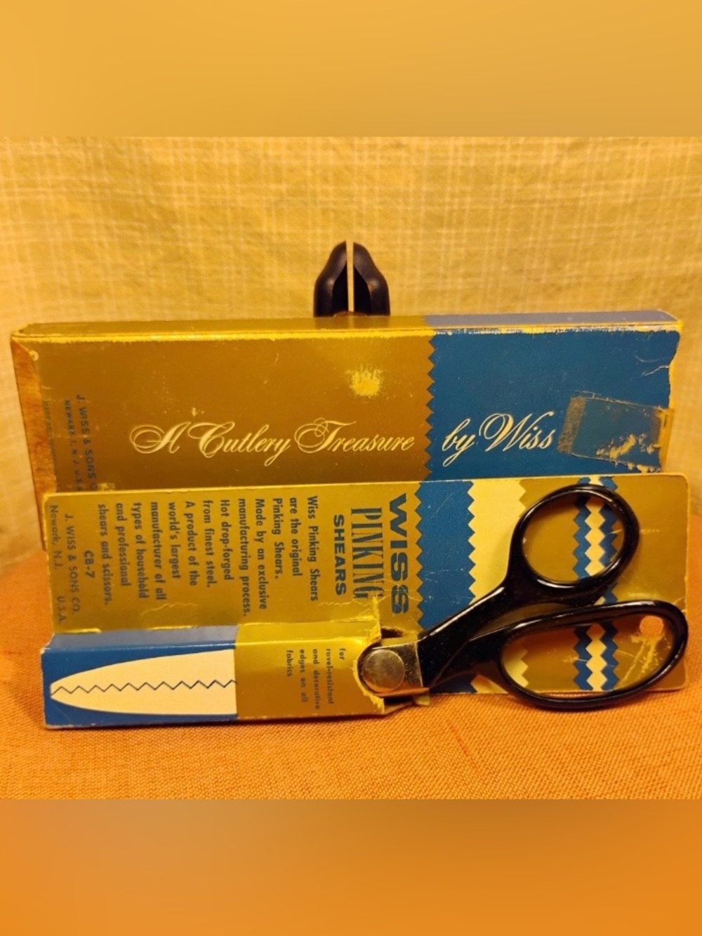 Vintage Wiss CB-7 Pinking Shears